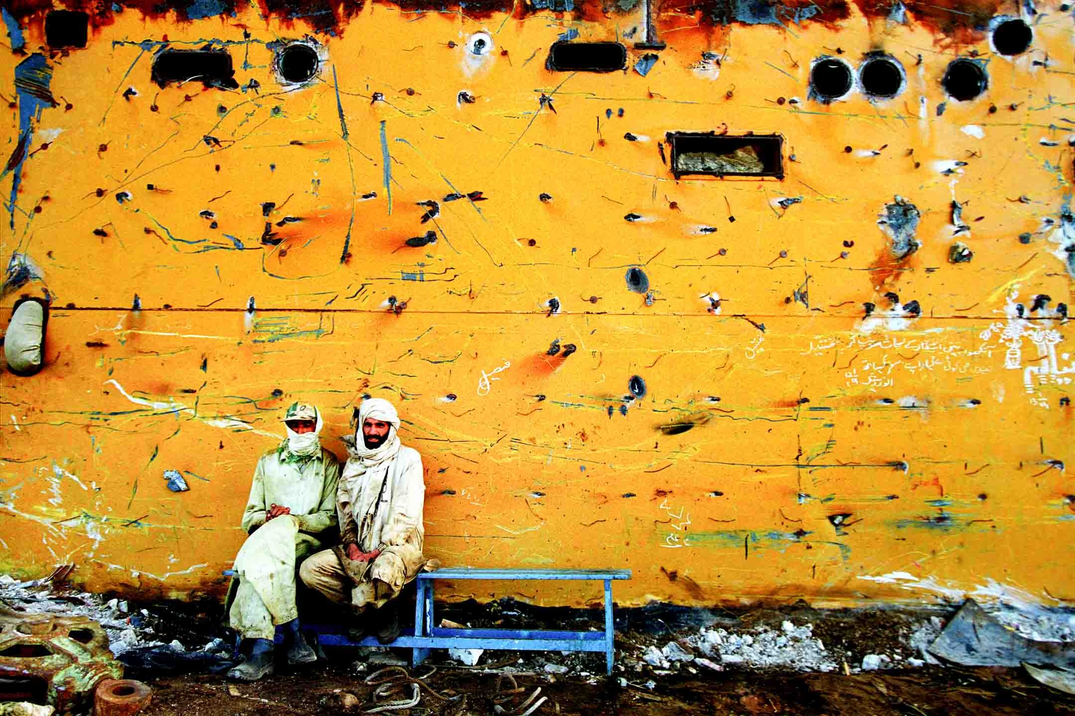 SHIP’S GRAVEYARD IN PAKISTAN